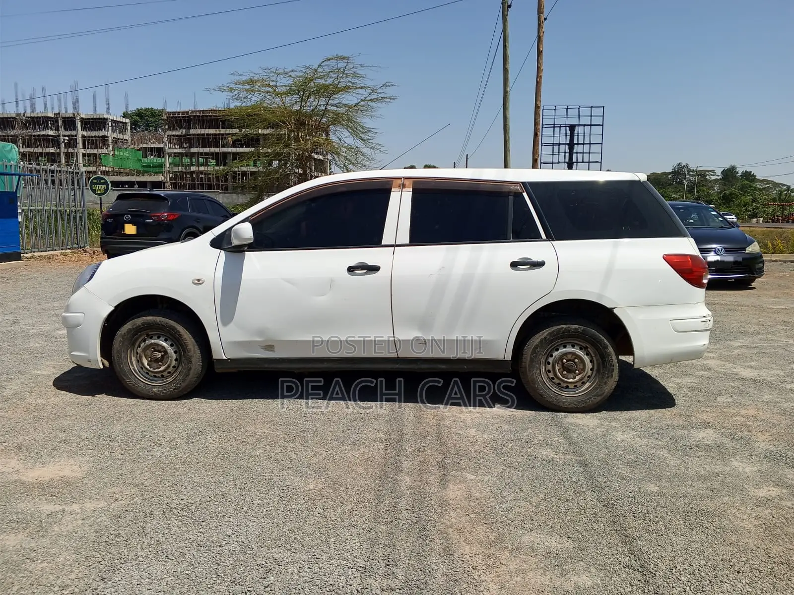 Nissan Advan 2015 White