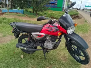 Bajaj Boxer 2025 Red
