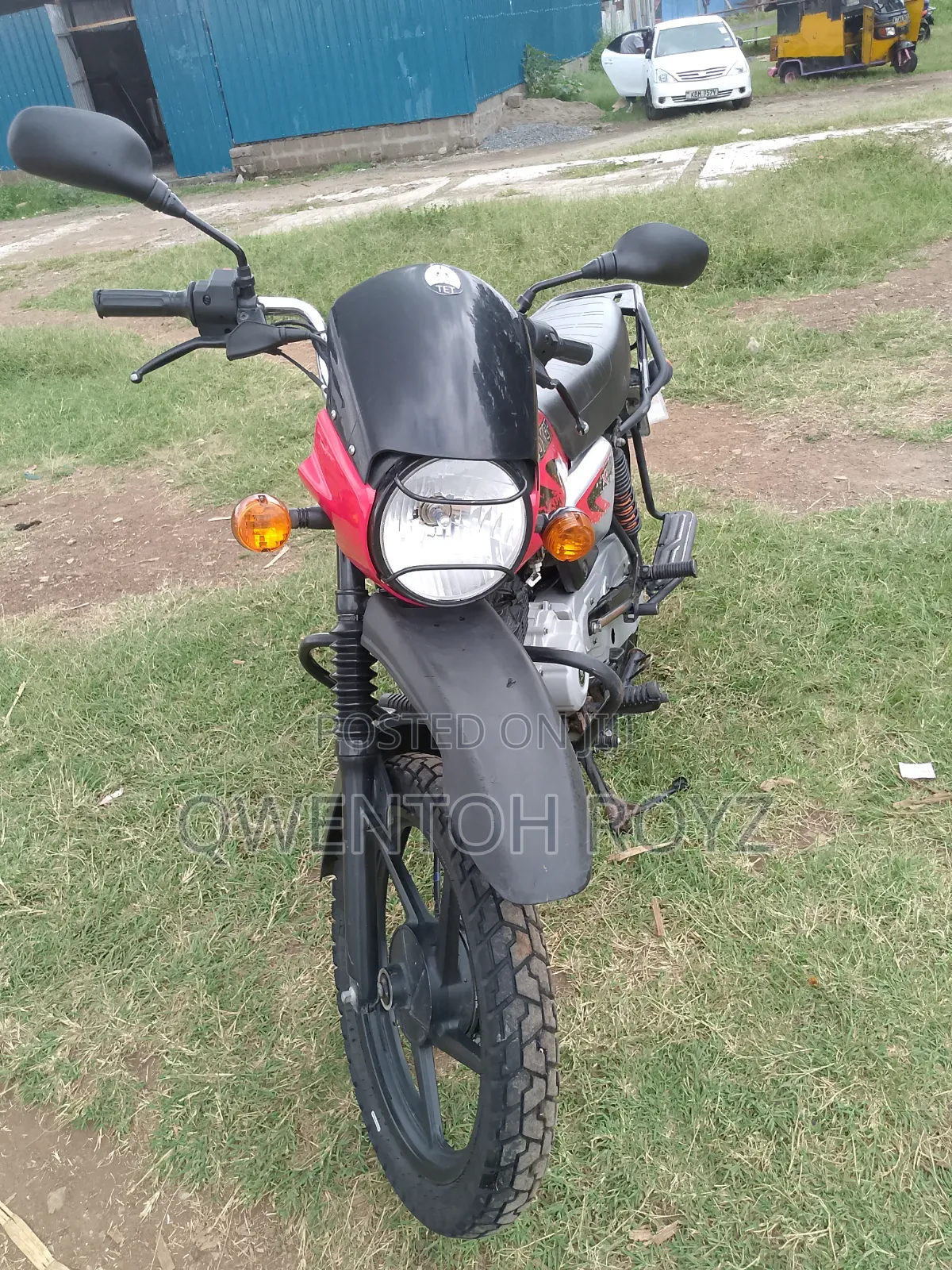 Bajaj Boxer 2025 Red