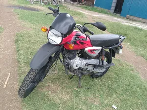Bajaj Boxer 2025 Red