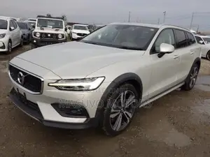 Volvo V60 2019 Beige