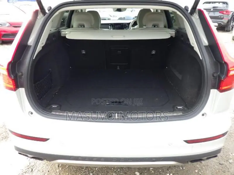 Volvo V60 2019 Beige