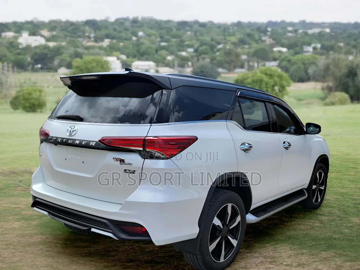 Toyota Fortuner 2.8 D AWD 2019 White