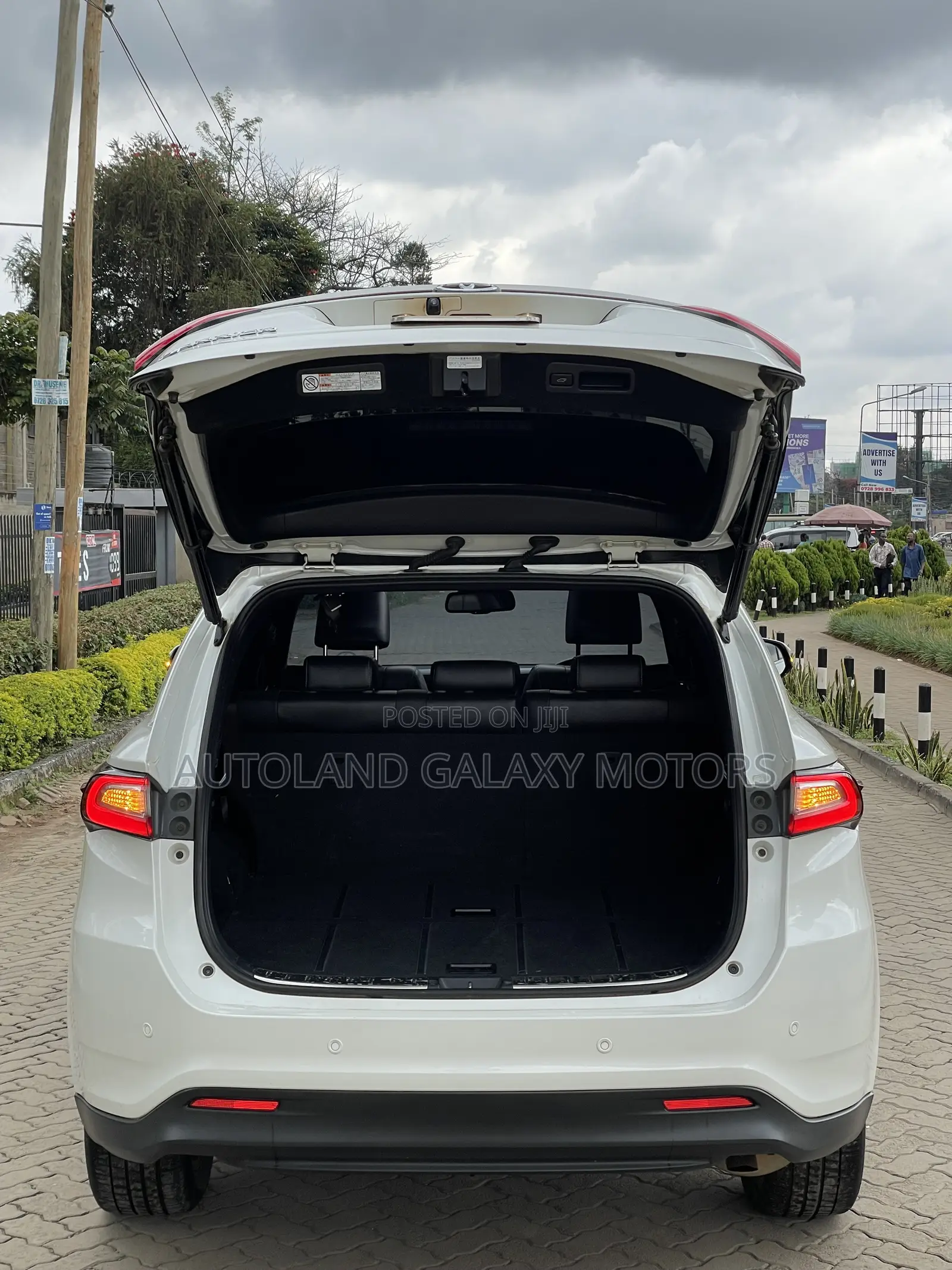 Toyota Harrier 2018 White