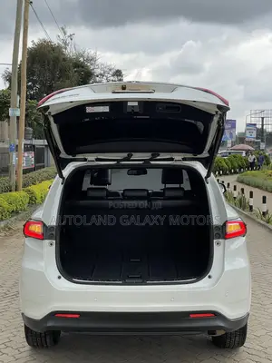 Toyota Harrier 2018 White