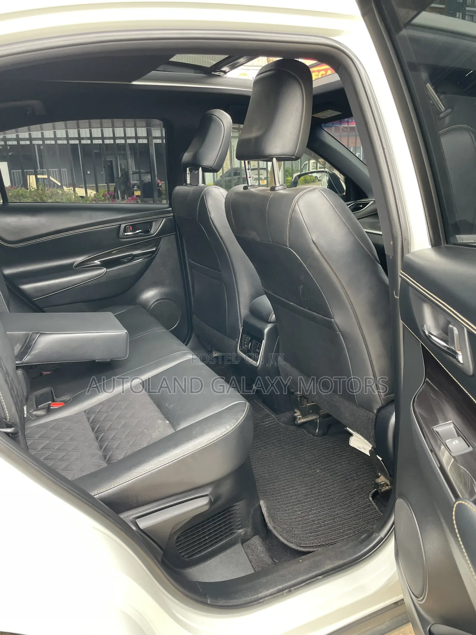 Toyota Harrier 2018 White
