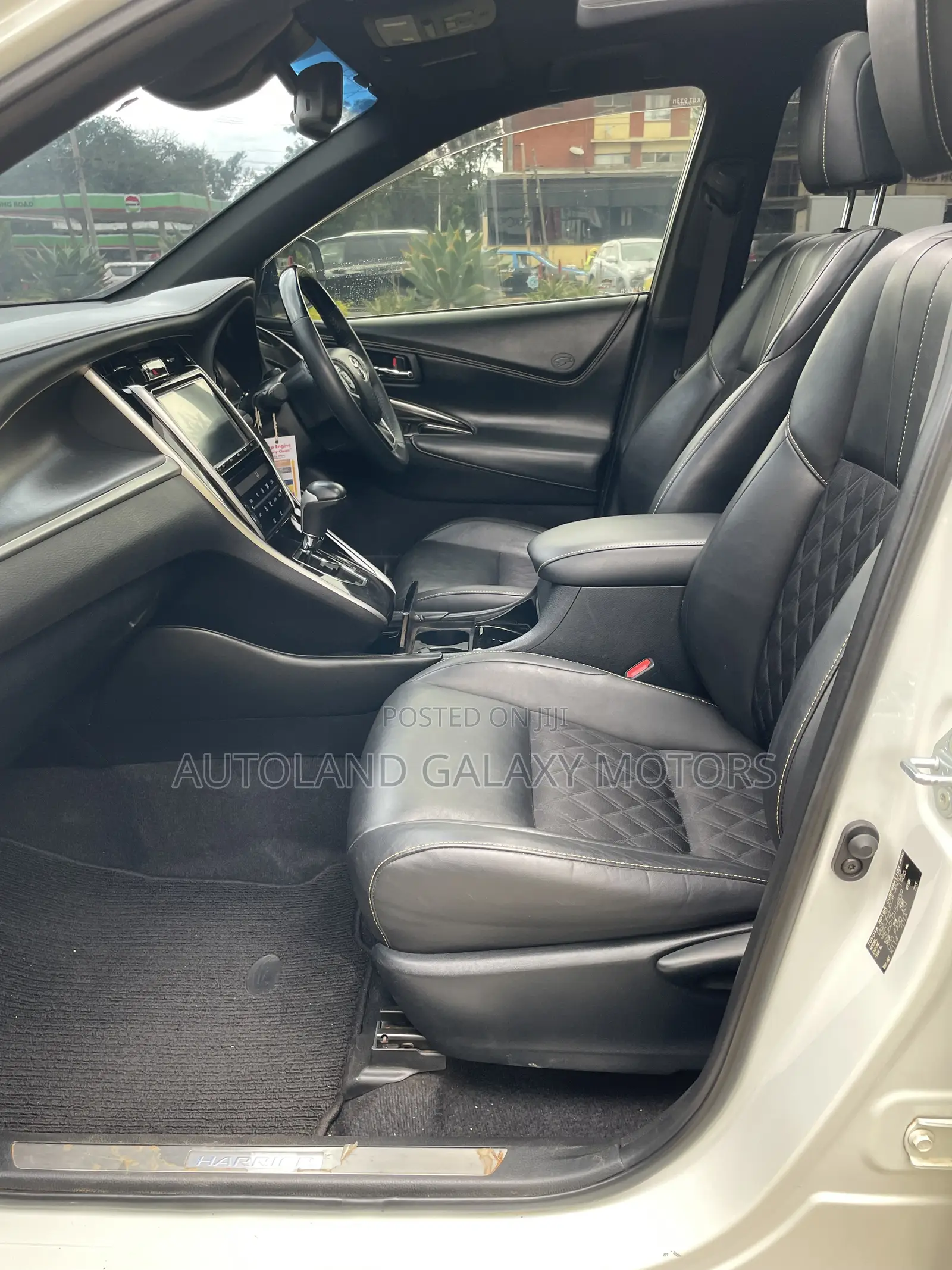 Toyota Harrier 2018 White