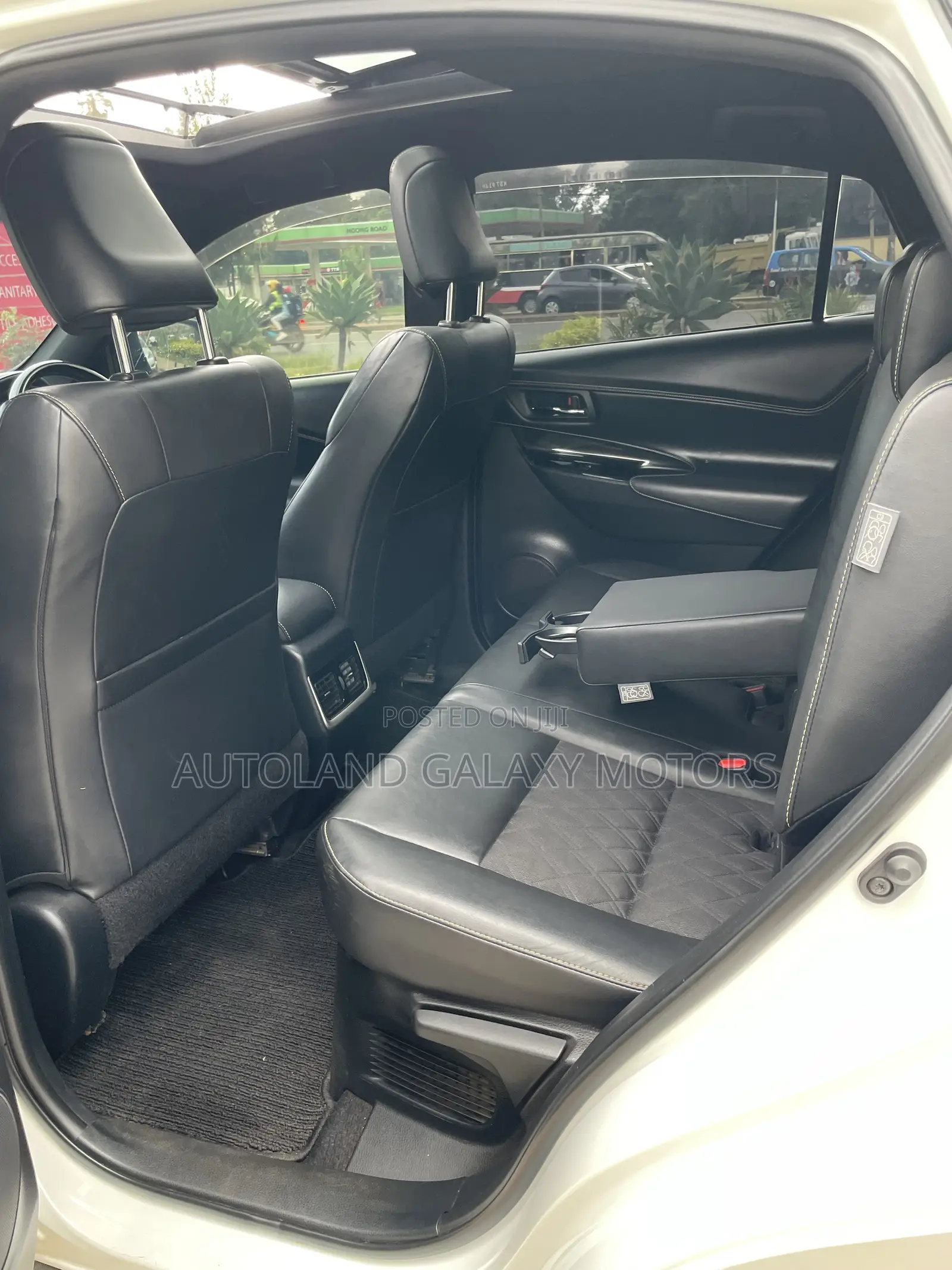 Toyota Harrier 2018 White