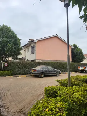 3bdrm House in Gateway Mall Area for sale