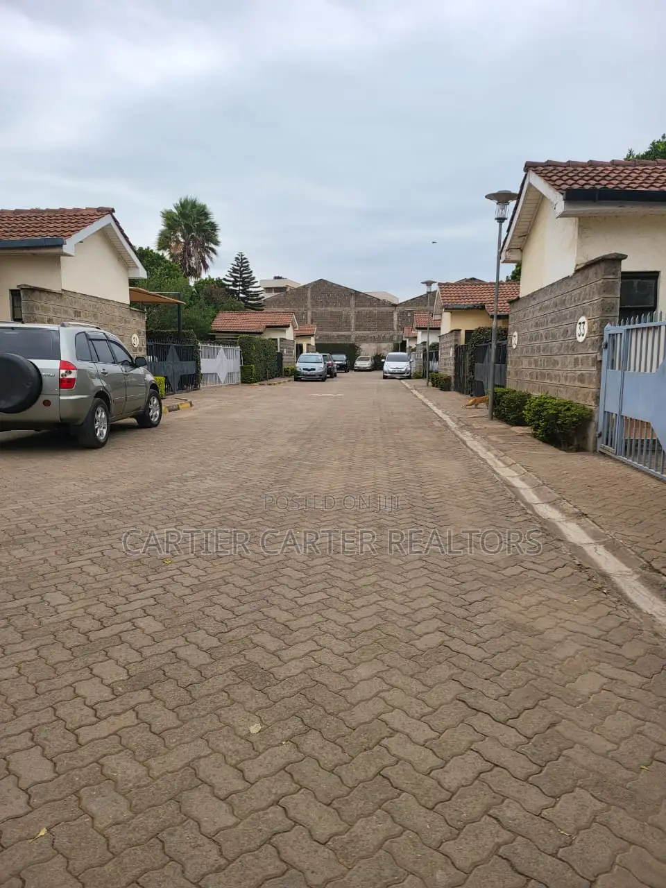 3bdrm House in Gateway Mall Area for sale