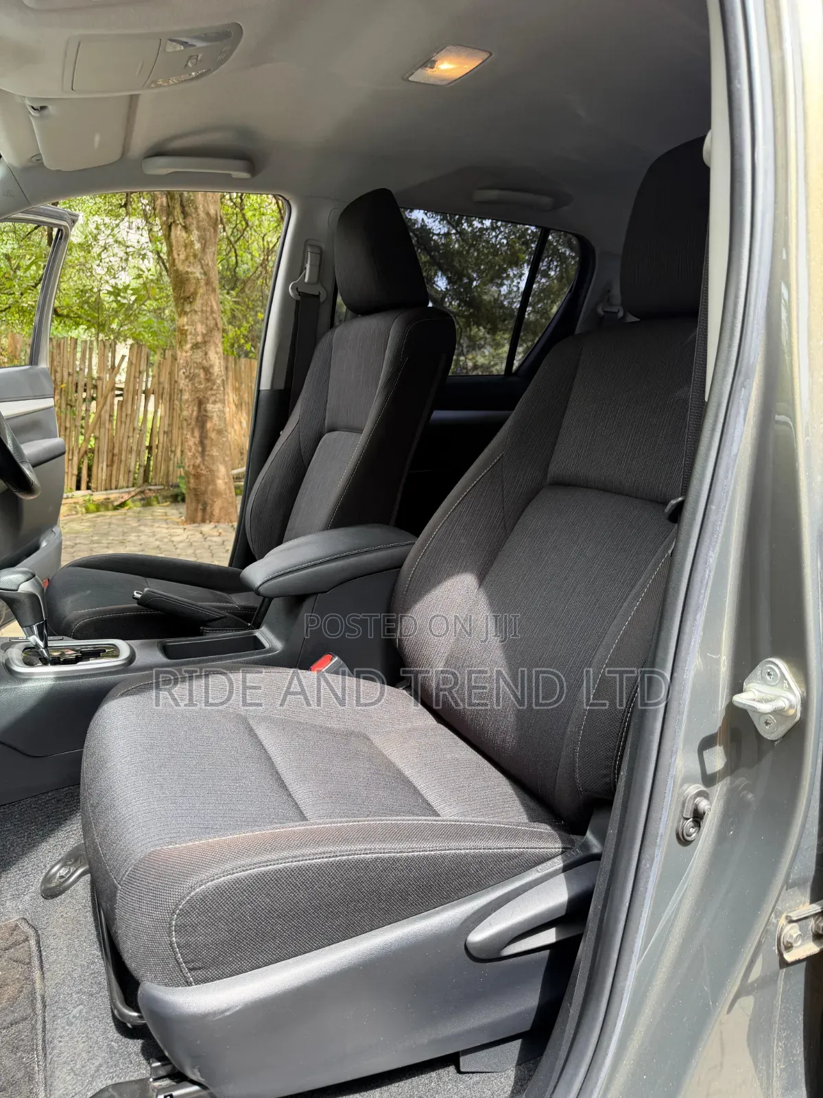 Toyota Hilux Revo Double Cab Deisel 2.4 AWD 2021 Green
