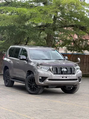 Toyota Land Cruiser Prado 2.8 2021 Gold