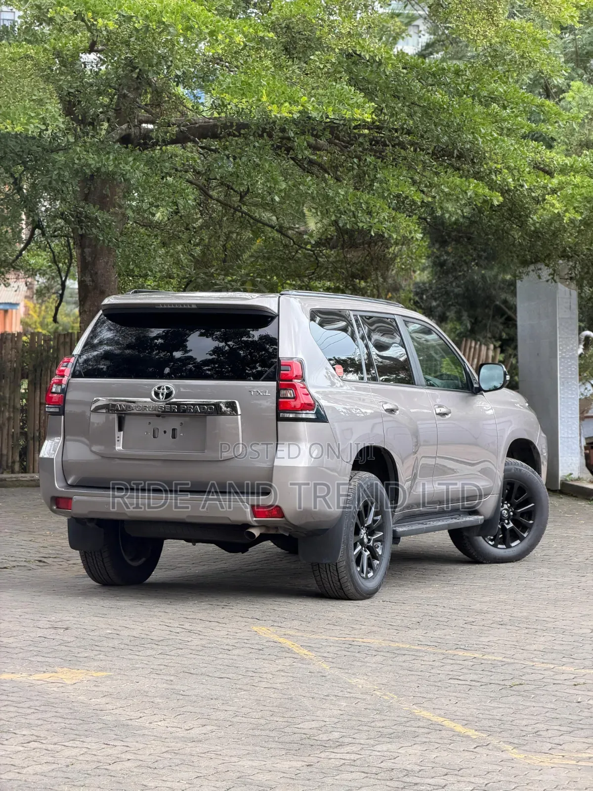 Toyota Land Cruiser Prado 2.8 2021 Gold