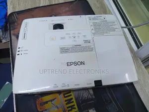 Epson Eb-W1771 Projector