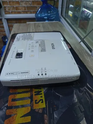 Epson Eb-W1771 Projector