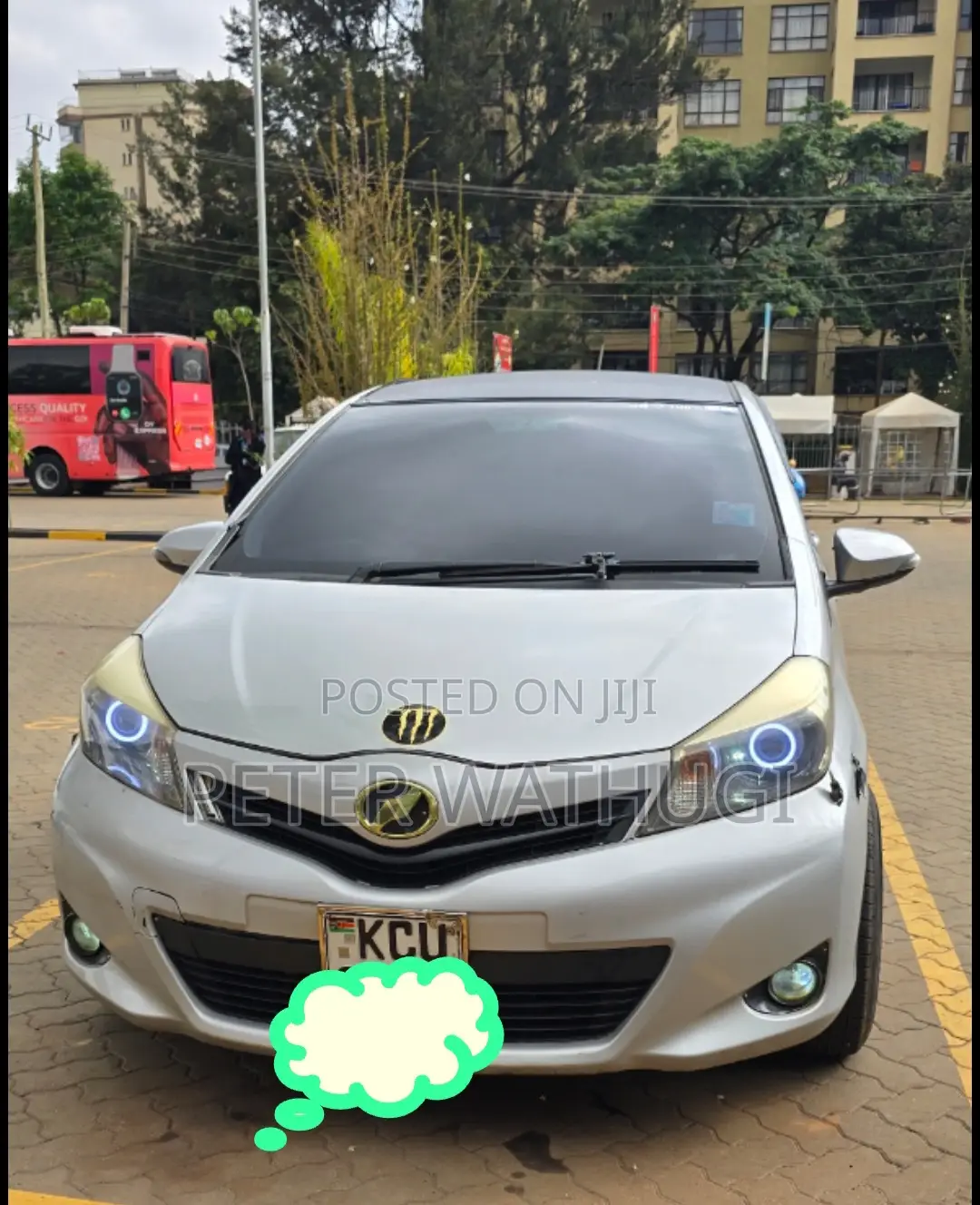 Toyota Vitz 2011 Silver