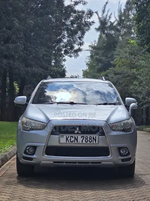 Mitsubishi RVR 2010 Silver