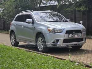 Mitsubishi RVR 2010 Silver