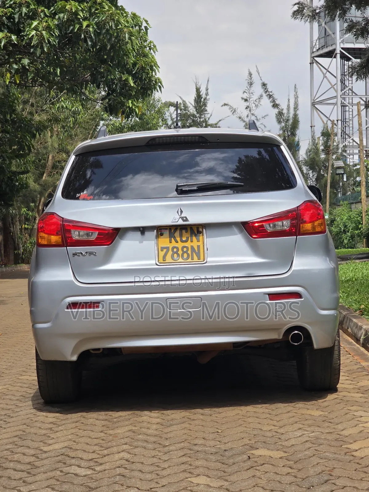 Mitsubishi RVR 2010 Silver