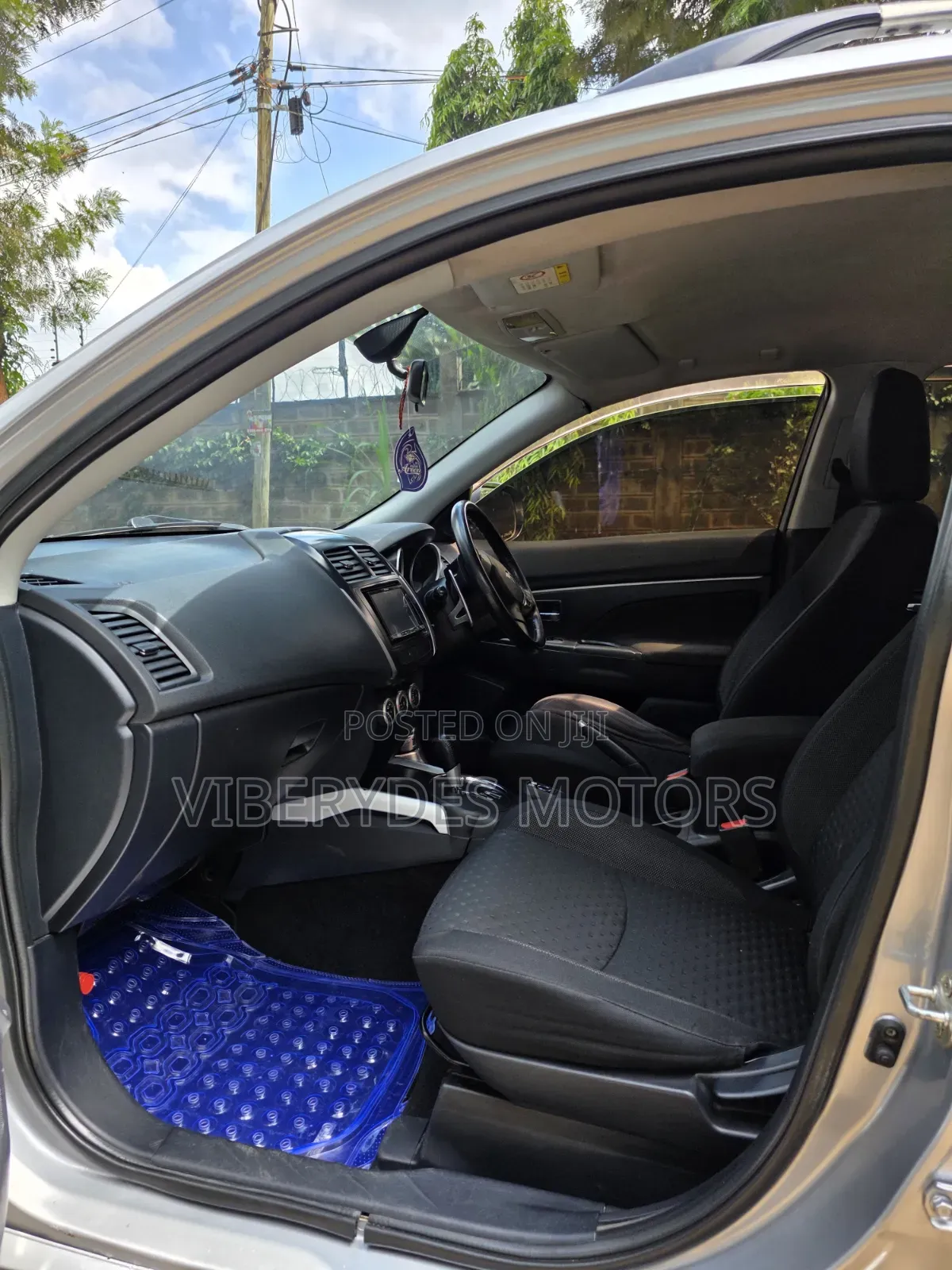 Mitsubishi RVR 2010 Silver