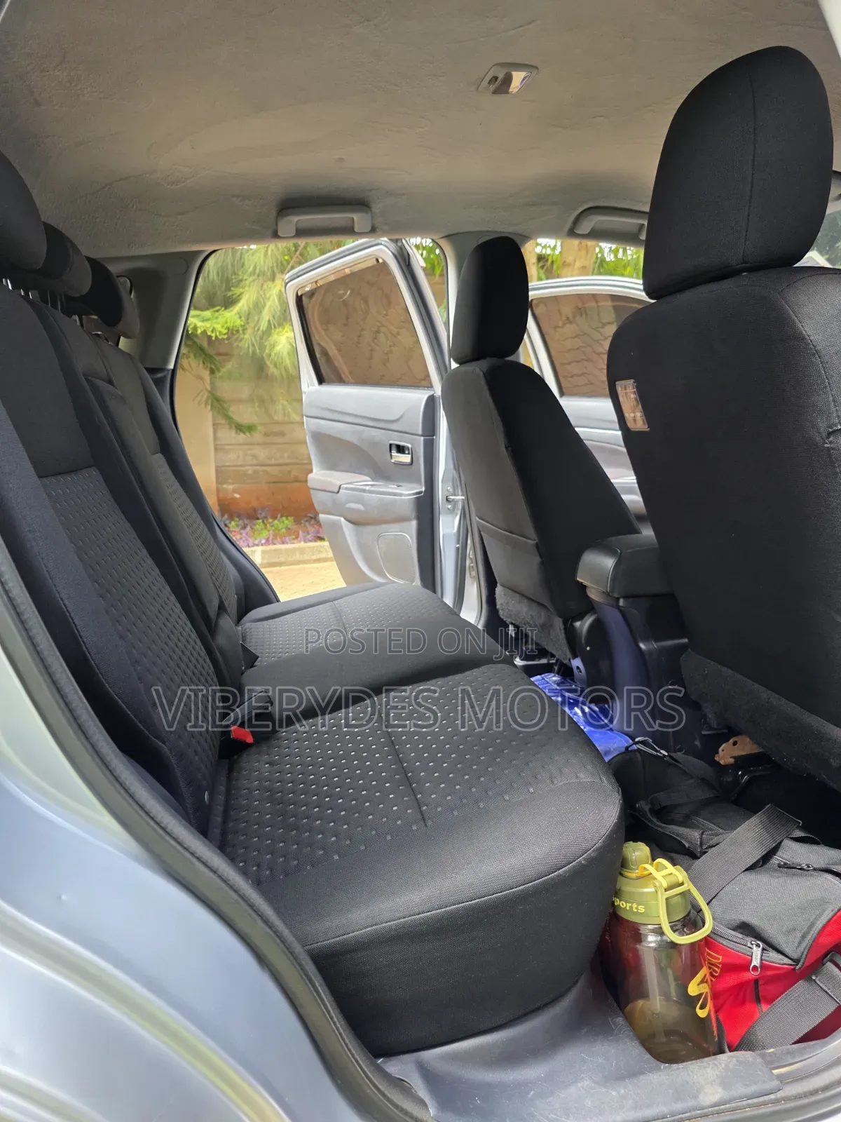 Mitsubishi RVR 2010 Silver