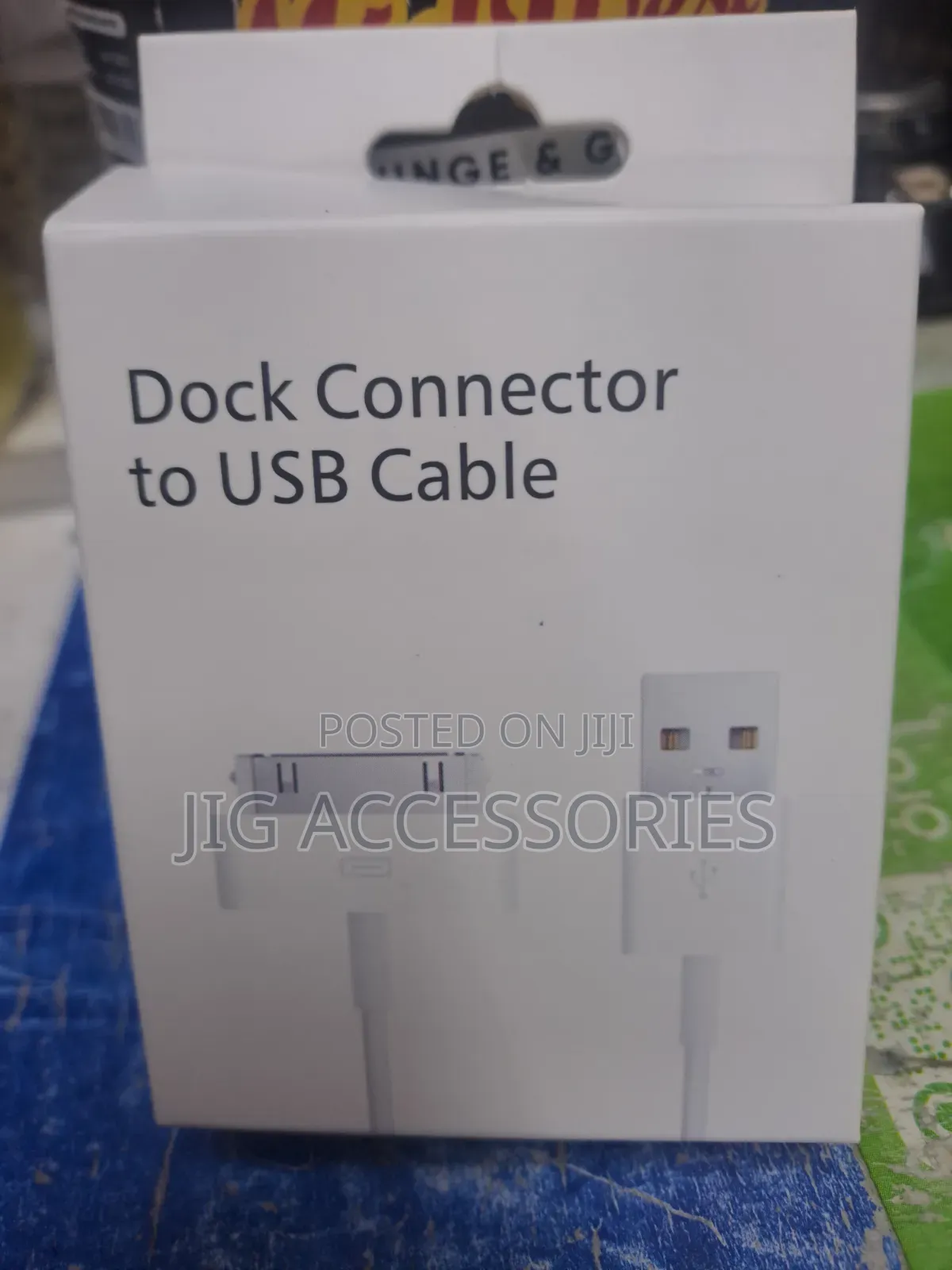 iPhone 4/Mp3 Player Charger