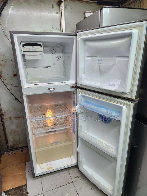 Lg Double Door Fridge 300litres - thumbnail 3
