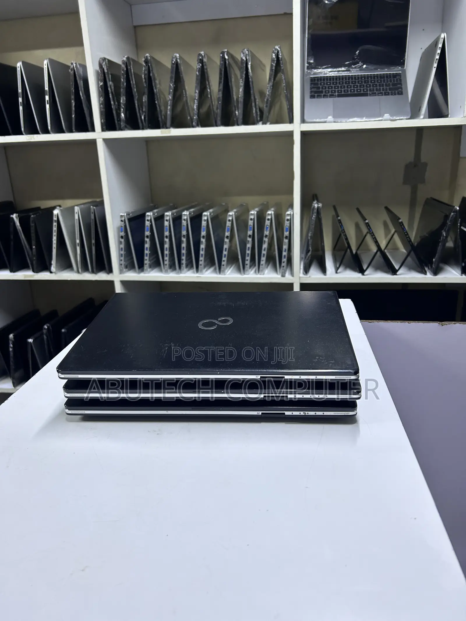 Laptop Fujitsu Lifebook A532 4GB Intel Core i5 SSD 128GB