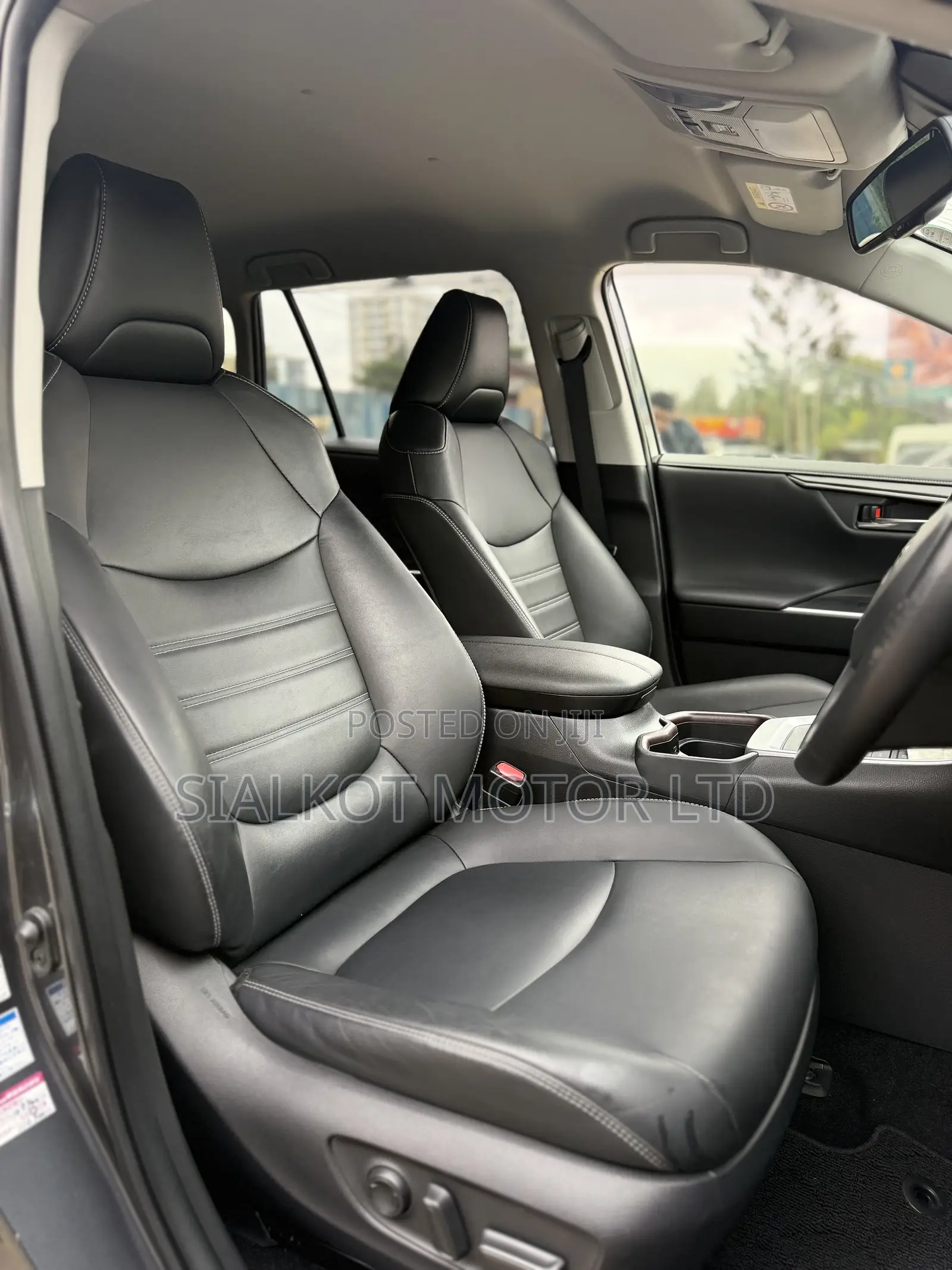 Toyota RAV4 Limited AWD 2019 Gray