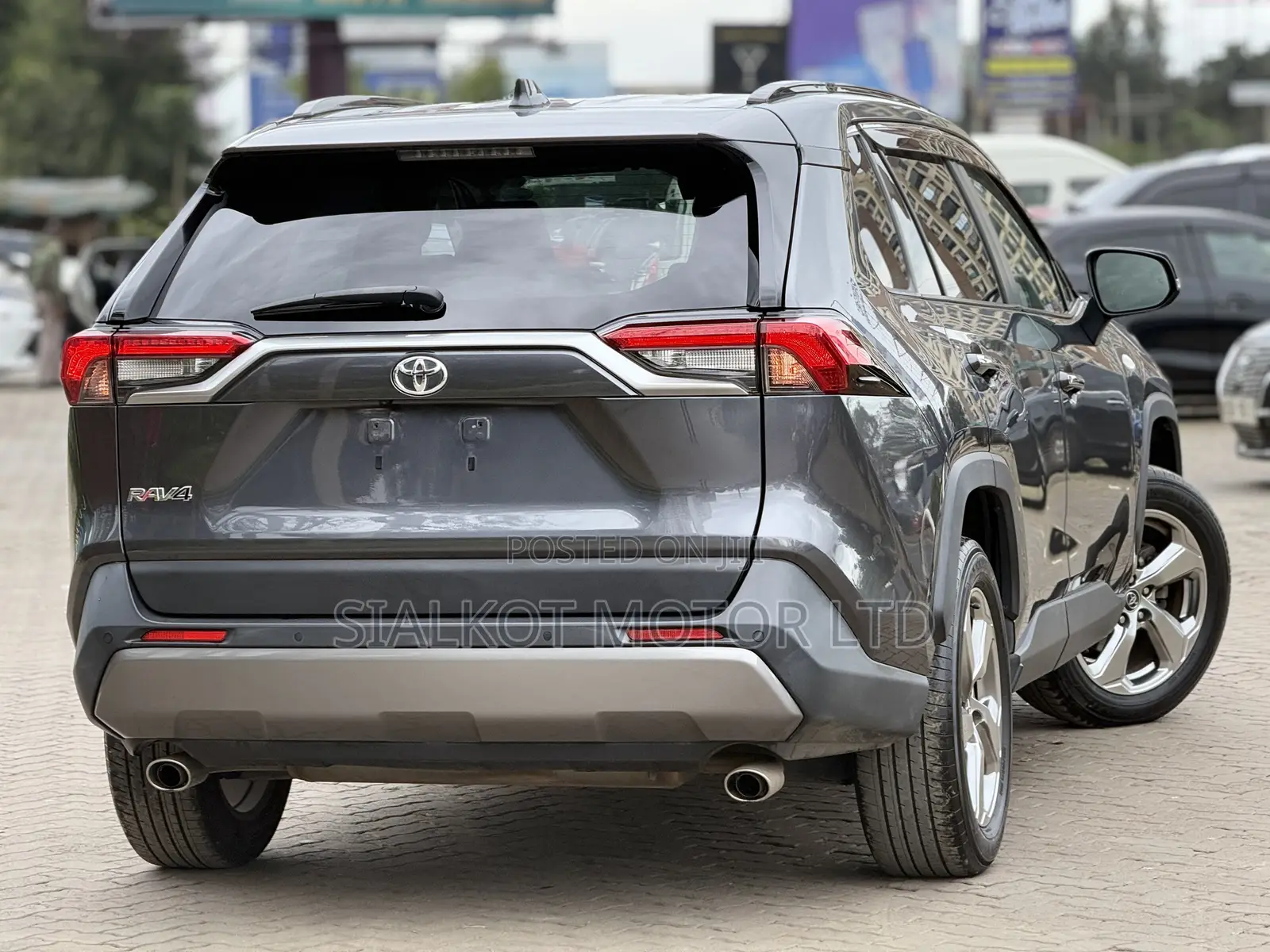Toyota RAV4 Limited AWD 2019 Gray