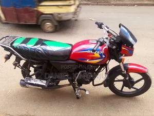 Bajaj Boxer 150 UG 2023 Red