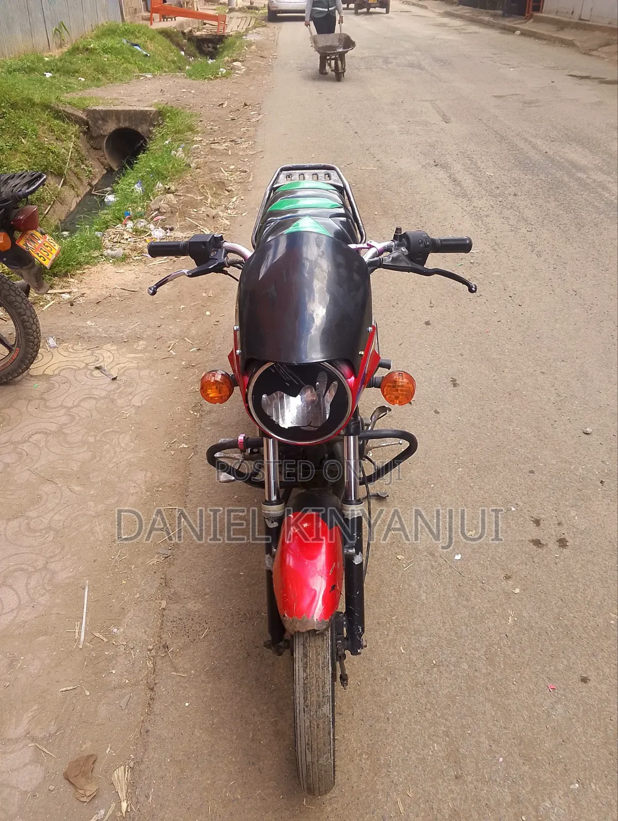 Bajaj Boxer 150 UG 2023 Red