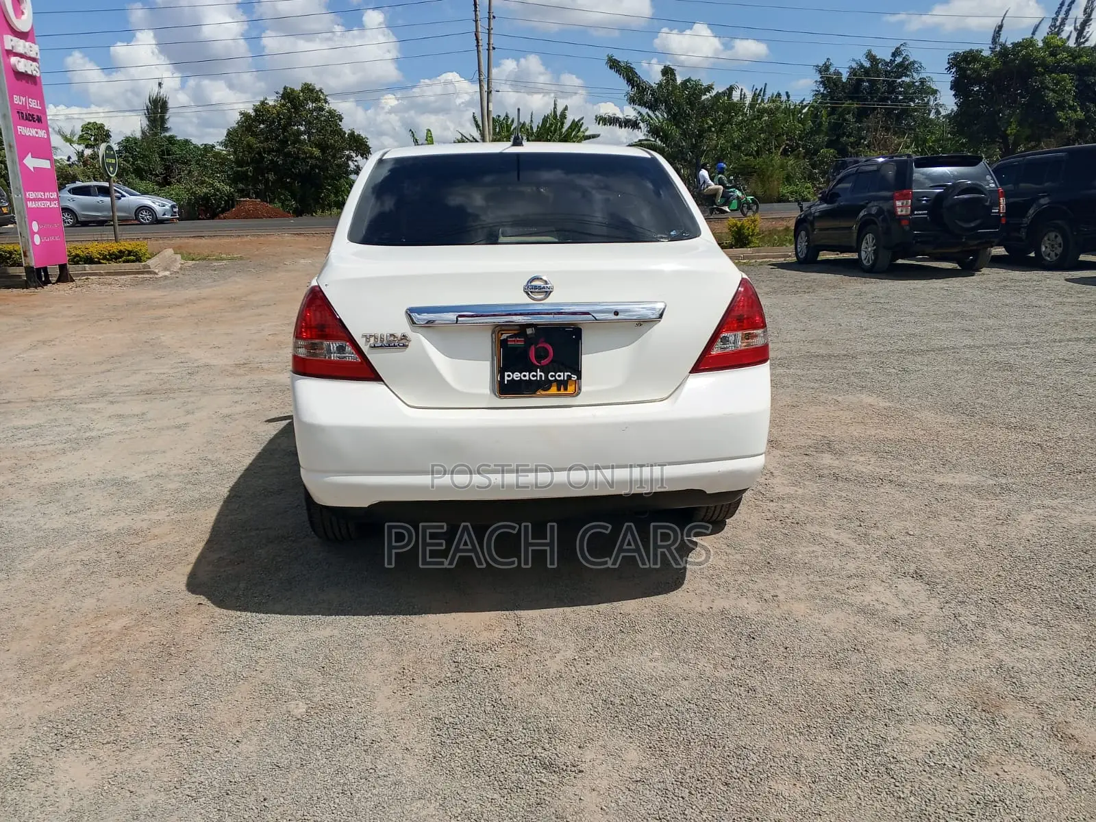 Nissan Tiida 2012 White