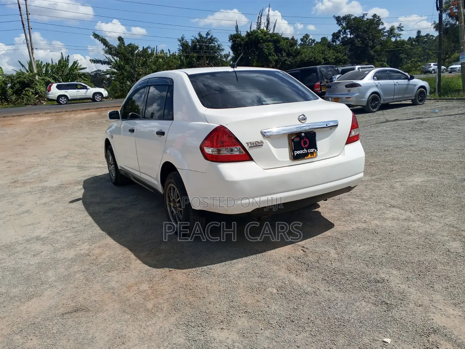 Nissan Tiida 2012 White
