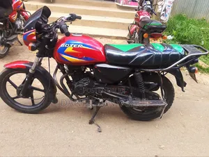 Bajaj Boxer 150 UG 2023 Red