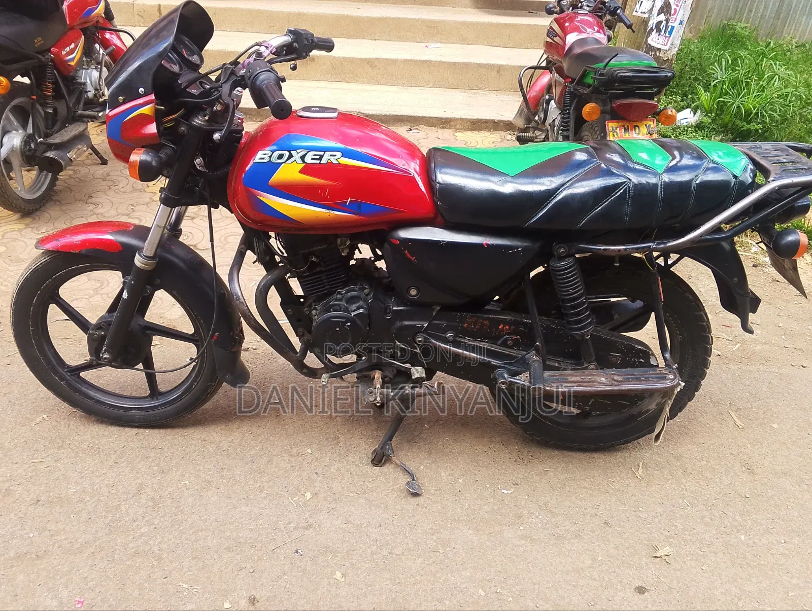 Bajaj Boxer 150 UG 2023 Red