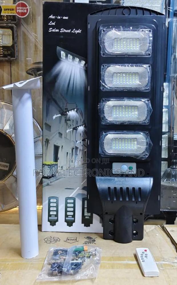 *400w Solar Street Light + Pole