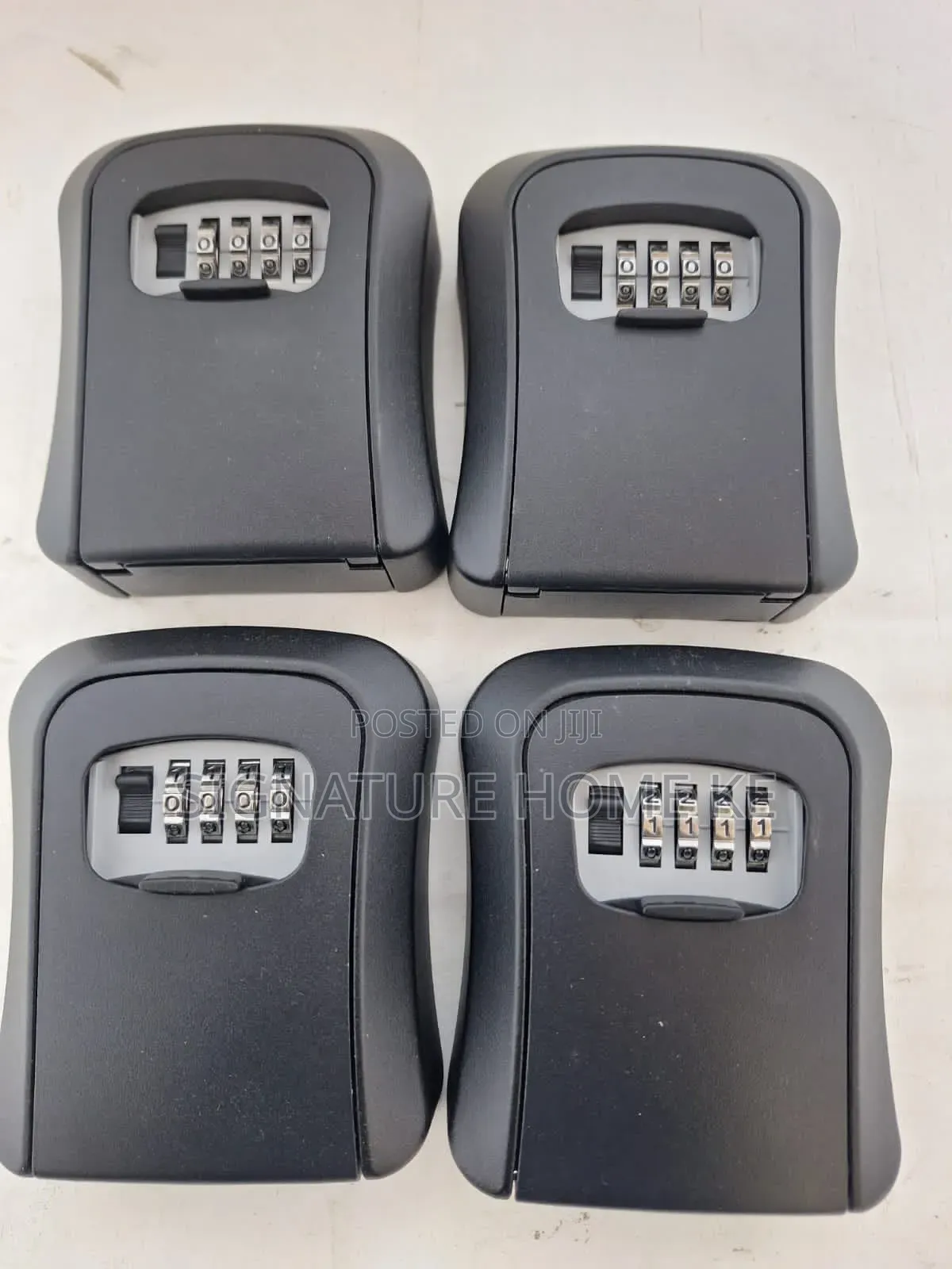Metallic Key Lock Box Safe