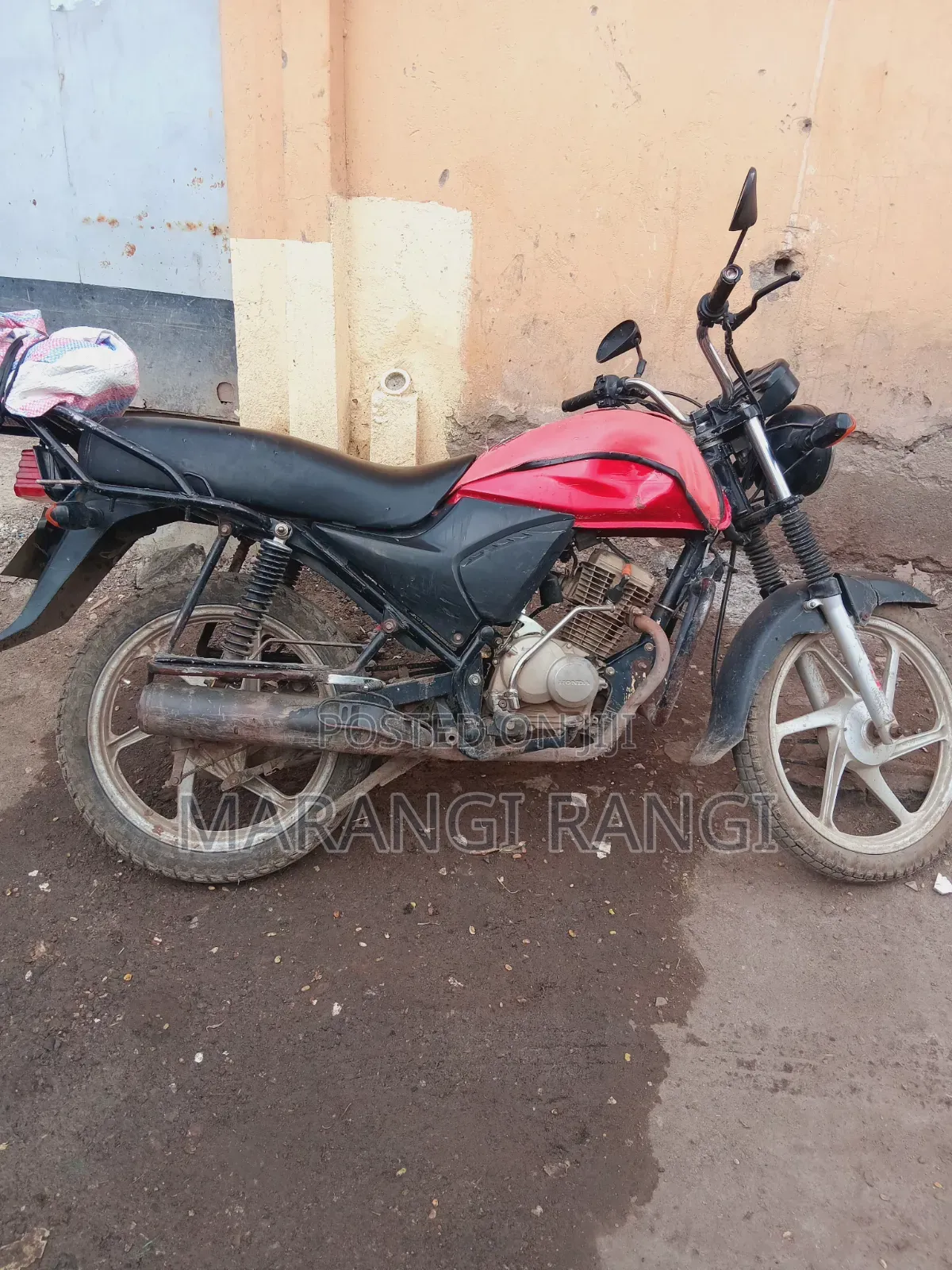 Honda CB 2022 Red