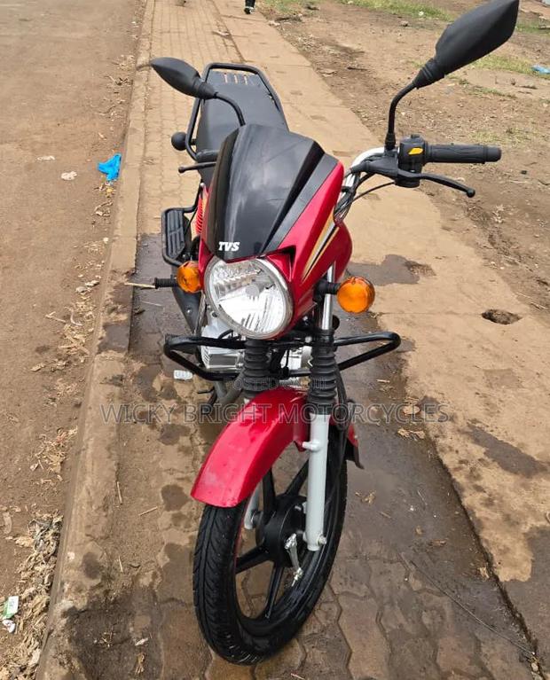 TVS HLX Plus ES 2025 Red - thumbnail 2