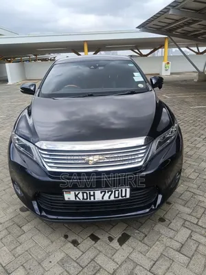 Toyota Harrier 2.0 2015 Black