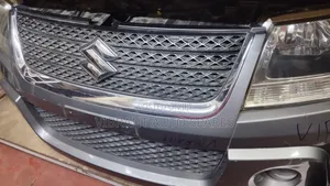 Suzuki Escudo Nosecut Zenon