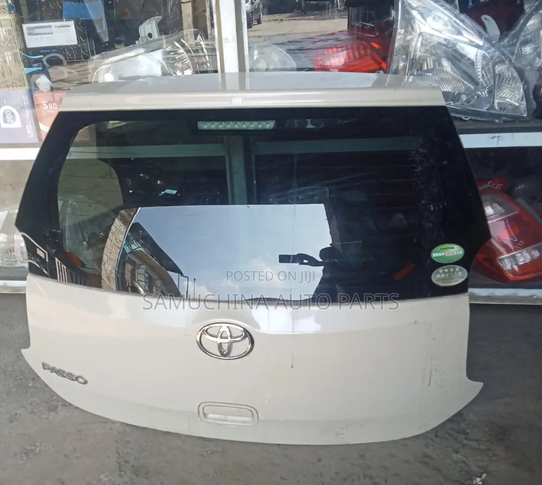 Boot Lid Toyota Passo Kgc30