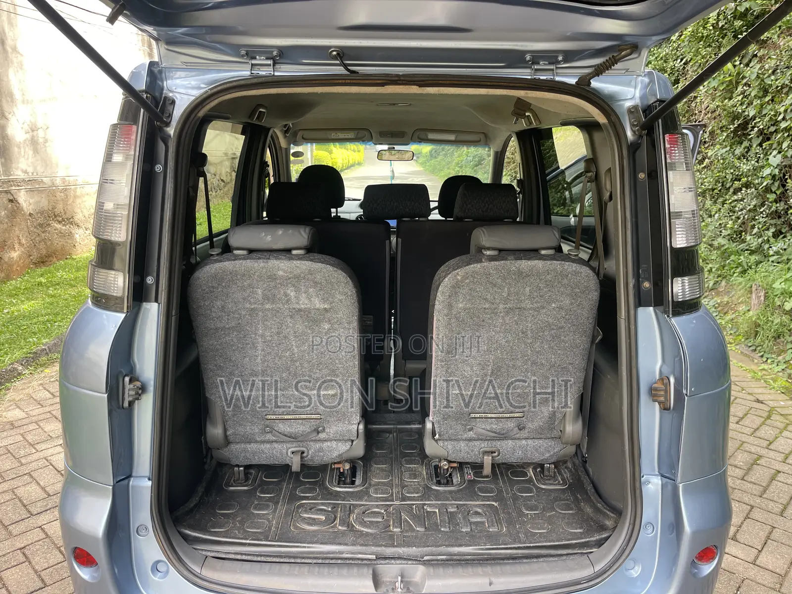 Toyota Sienta 2015 Blue