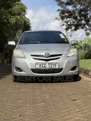 Toyota Belta 2008 Silver