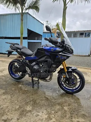 Yamaha 2023 Blue