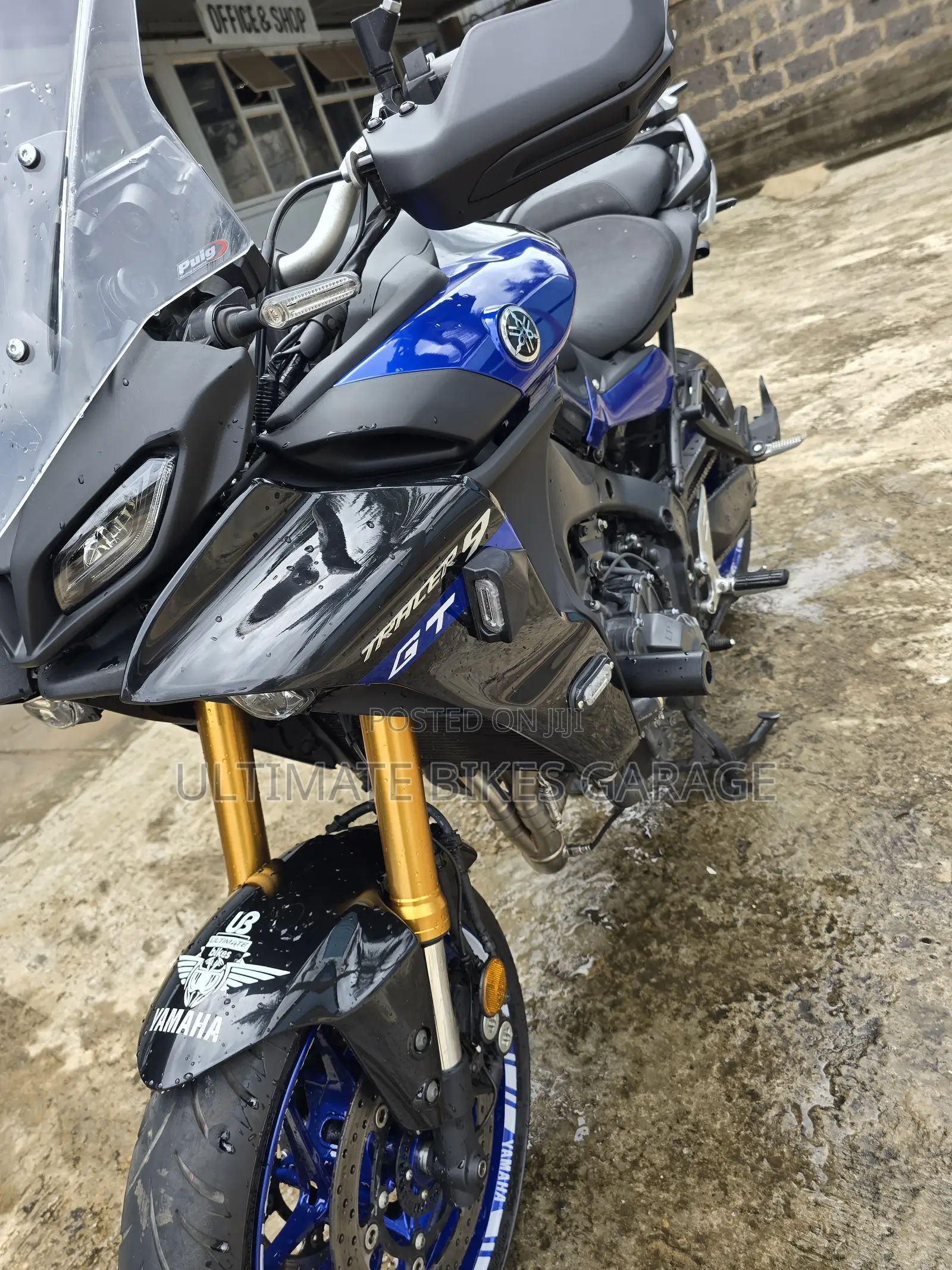 Yamaha 2023 Blue