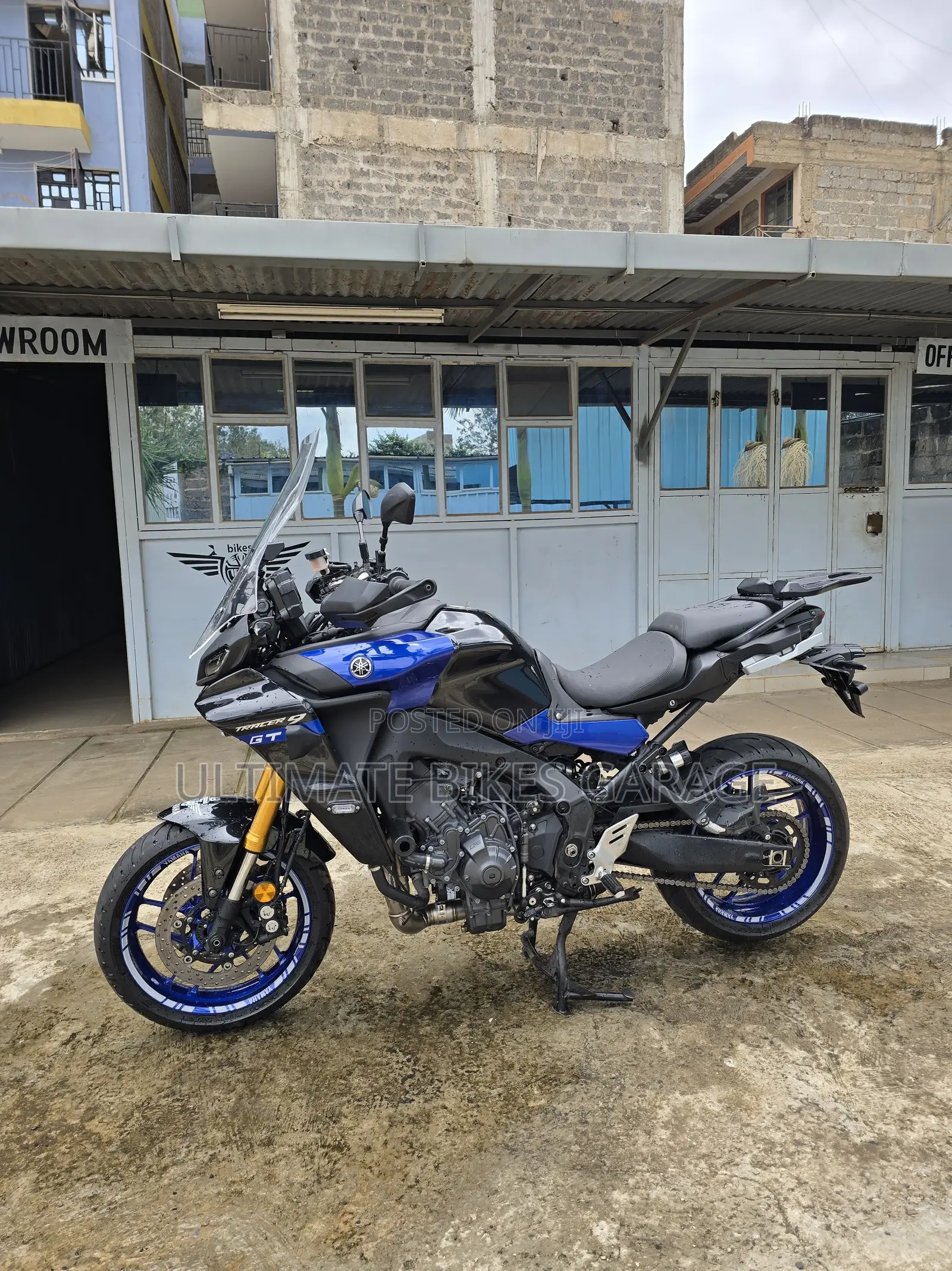 Yamaha 2023 Blue
