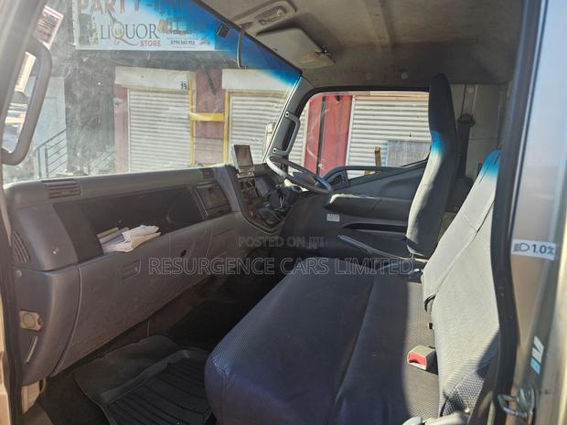 Mitsubishi Fuso Minitruck - thumbnail 3