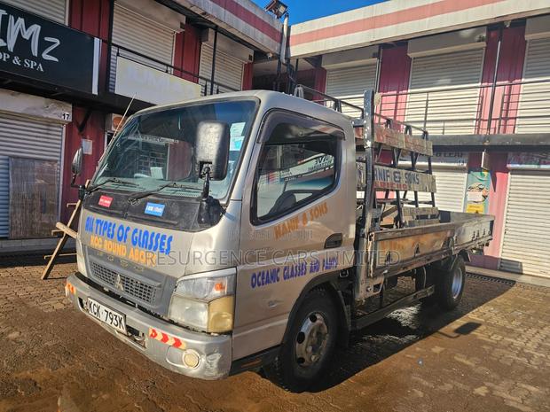 Mitsubishi Fuso Minitruck - thumbnail 6